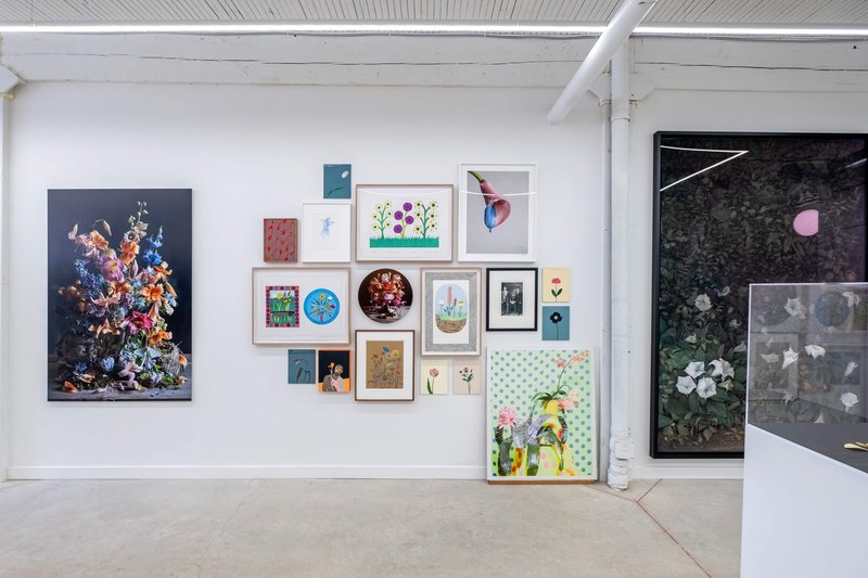 20220709 Alex Fischer Giving Entry NAMARA projects 09 Salon Wall +Leong Untitled documentation